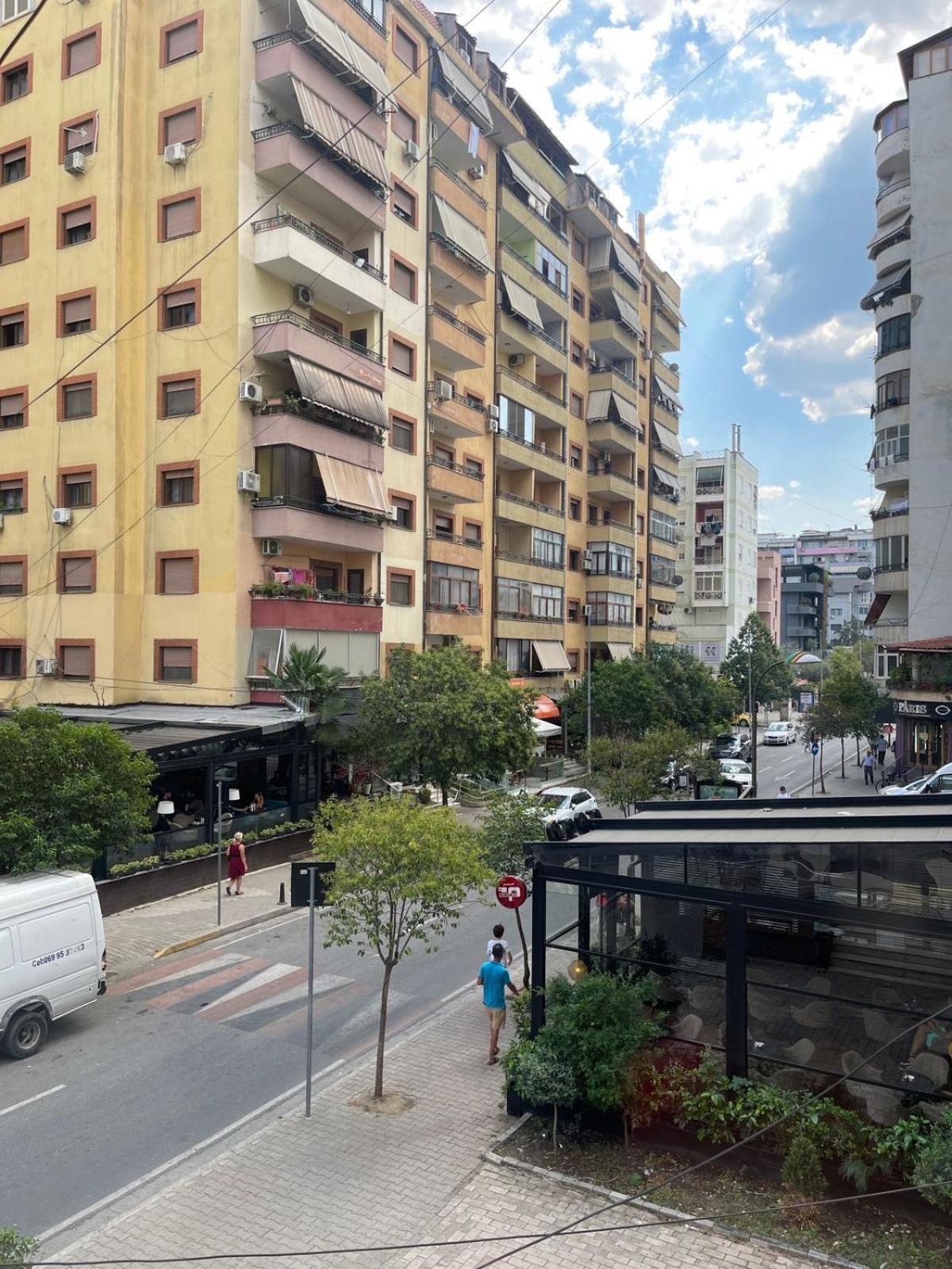Maris Apartment Tirana Exterior foto